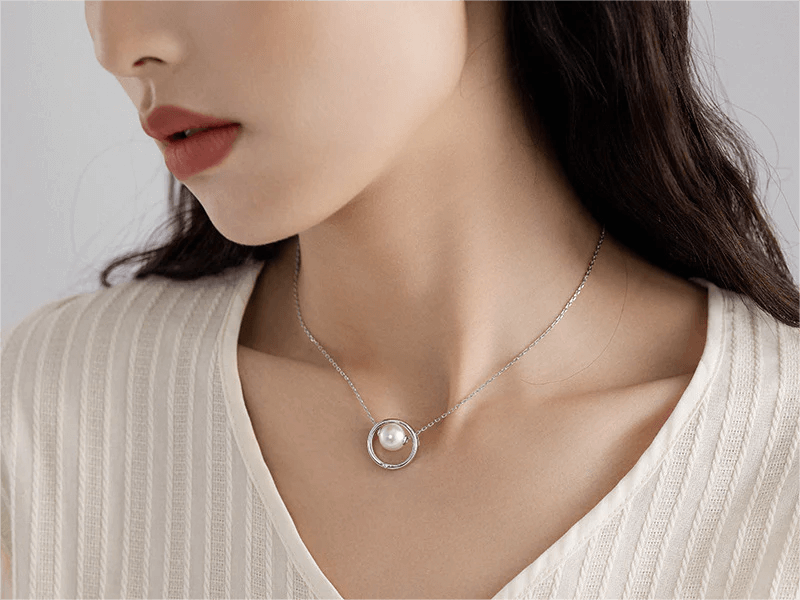 Elegance Unveiled: Floating Pearl Necklaces for Timeless Beauty